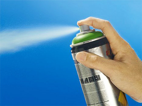 Aerosoli so učinkoviti tako proti ličinkam kot metuljem