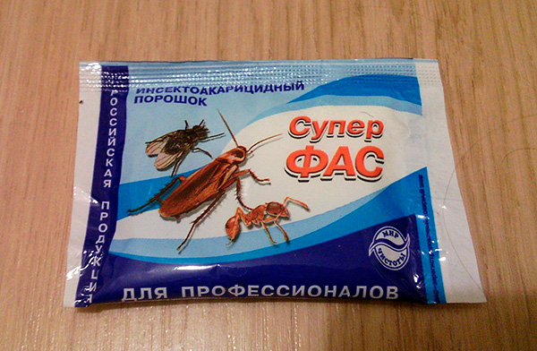 Insectoakaricidni prah super fas