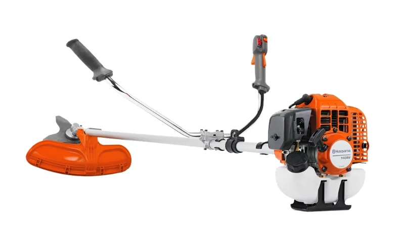 Essence Husqvarna 143R-II