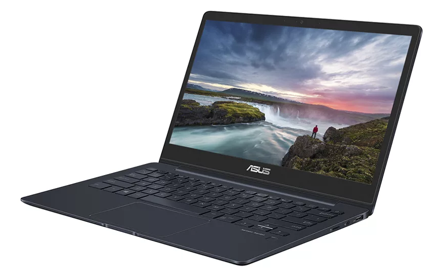 ASUS Zenbook 13 UX331UAL (Intel Core i3 8130U 2200 MHz / 13,3" / 1920x1080 / 8 Go / 256 Go SSD / DVD non / Intel UHD Graphics 620 / Wi-Fi / Bluetooth / système d'exploitation sans fin)