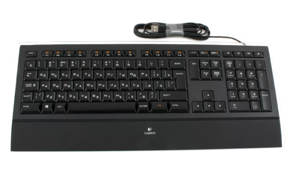 Clavier lumineux Logitech K740 USB noir